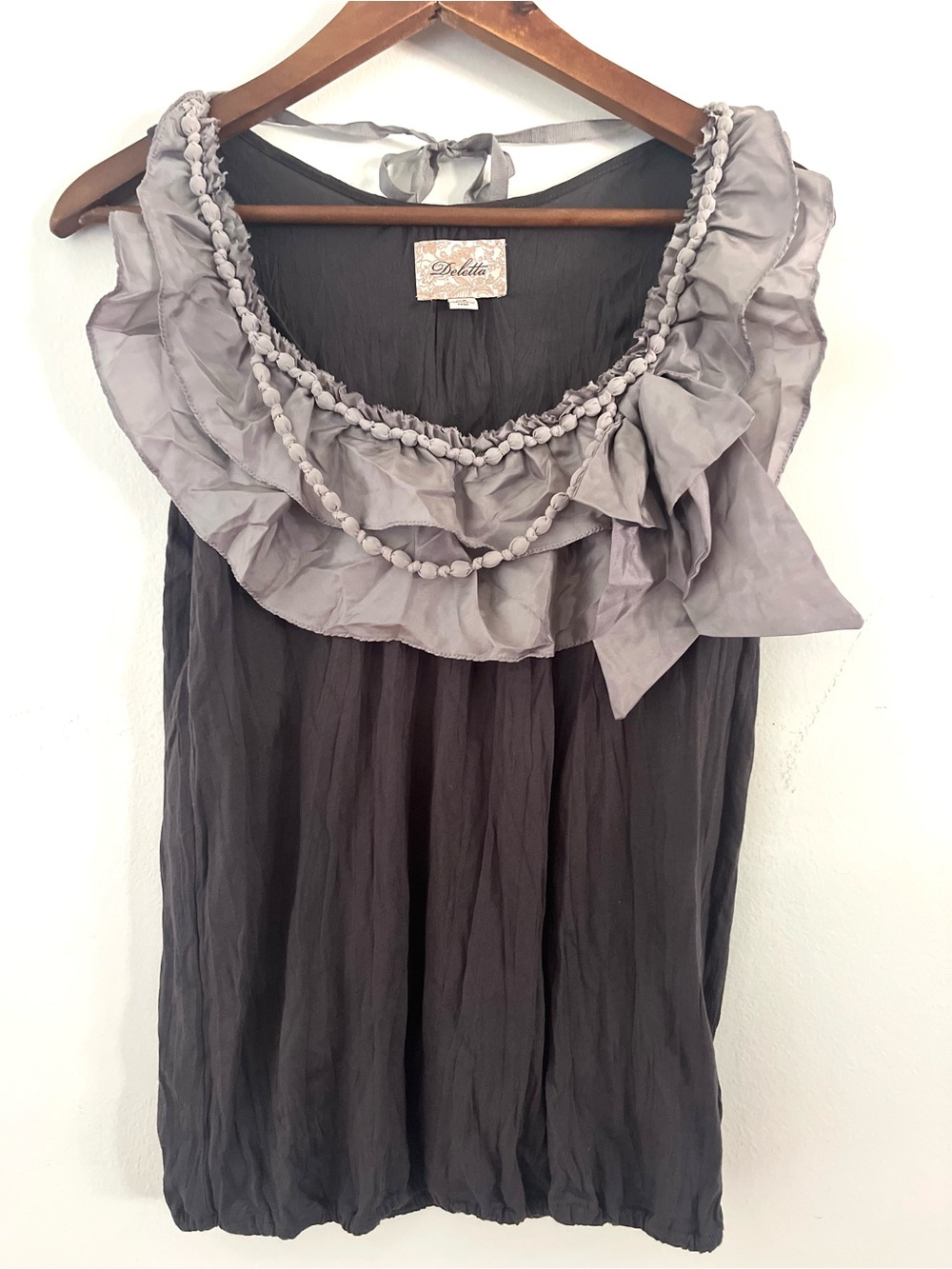 Anthropologie Deletta Gray Tank Top Ruffle & Bow Detail Size XS Vintage Y2K